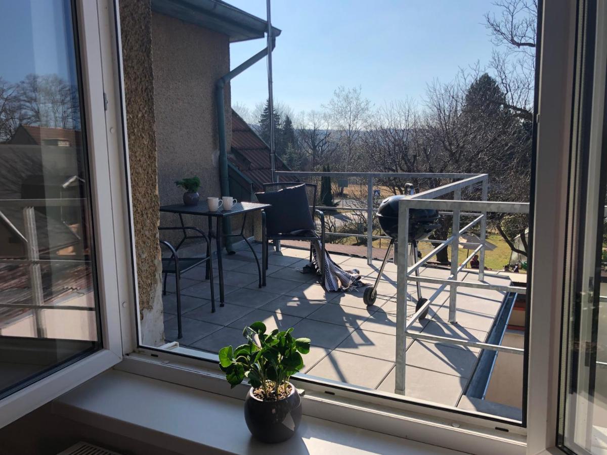 Apartmany Jevany Exteriör bild