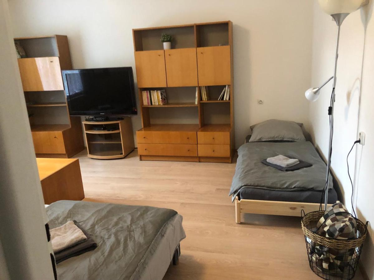 Apartmany Jevany Exteriör bild